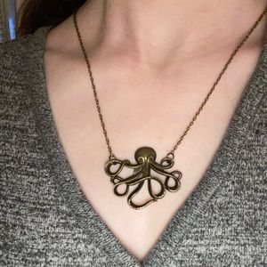 *LAST ONE* Antique Octopus necklace 🐙